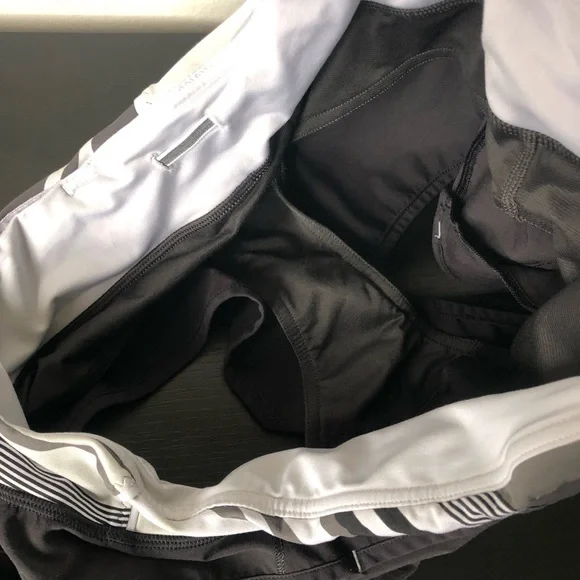 Lululemon Speed Shorts - Picture 6 of 6